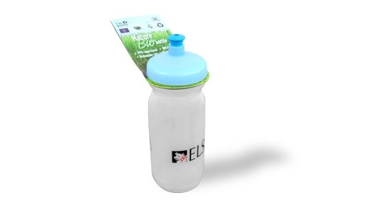 Gourde en bioplastique - green PE - dérivé du bioéthanol de canne à sucre<br />Sans BPA et sans plastifiant<br />Avec agent biodégradable Eco-Pure qui permet à la gourde de se biodégrader rapidement.<br />Fabrication européenne<br />Capacité 600 ml