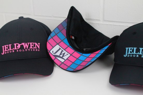 113 casquettes Jeldwen