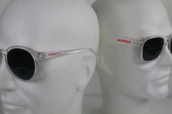 176 Lunettes Honda